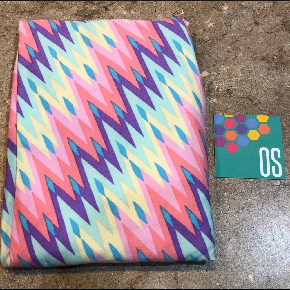 LuLaRoe OS leggings size 0-10